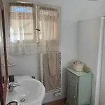 Cabanon Indépendant Confort Avec Terrasse Et Accès Piscine