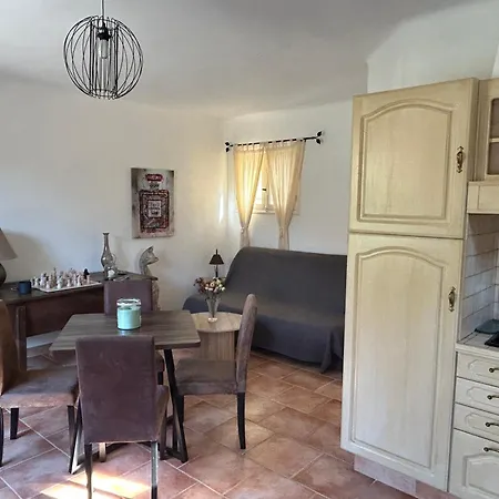 Tatil Evi Cabanon Independant Confort Avec Terrasse Et Acces Piscine *
