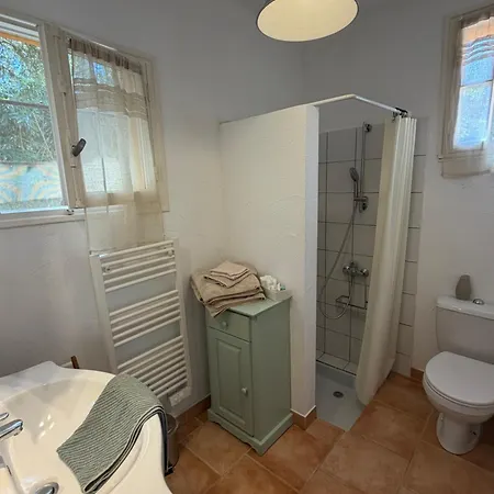 Cabanon Independant Confort Avec Terrasse Et Acces Piscine Ferienhaus Bormes-les-Mimosas